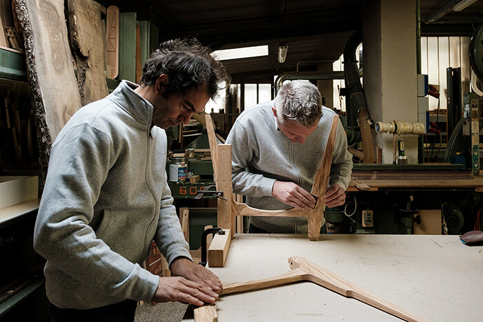Piano in legno massello con essenze combinate